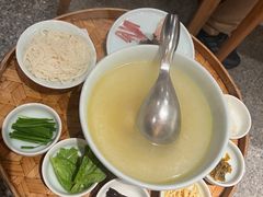 蒙自过桥米线-一坐一忘云南菜(北京skp店)
