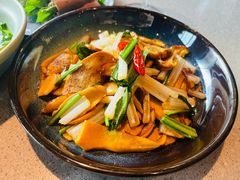 -半山腰·云南菜(侨福芳草地店)