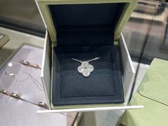 -Van Cleef & Arpels(海港城海洋中心店)