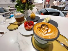 -潮一不贰·法式甜品·生日蛋糕·西式简餐(外滩店)