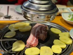 -唯成•韩国炭火烤肉 유성고기