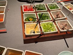 -左庭右院鲜牛肉火锅黑金店(陆家嘴中心店)