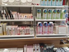 -名创优品(广东东莞东城万达2店)