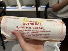 -Bánh Mì Huynh Hoa