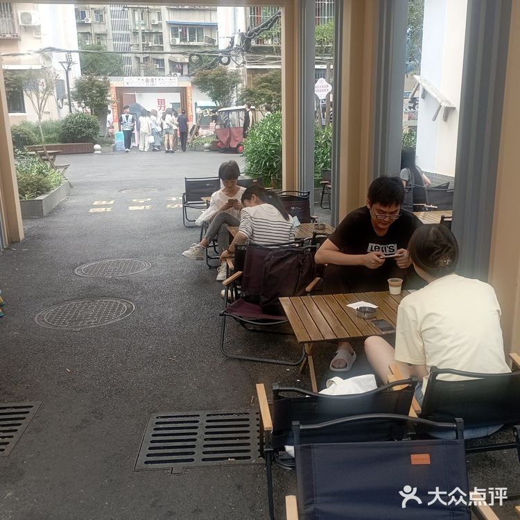 神奇的小区内咖啡馆