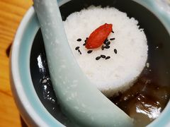 糕粑稀饭-野山舂·贵州现舂酸汤火锅(鸿通城店)