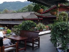 -峨眉山报国寺