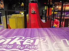 -Tenker Club弹刻极限主题公园 · 蹦床 · 团建 · 生日派对(大关店)
