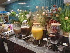 -金马门国际美食百汇(珞喻路店)