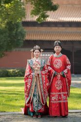 -雪中彩影婚纱摄影·微光艺术中心