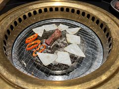 -山川小町·极番烧肉(新地假日广场店)