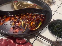 -鹿鸣山草本茶香火锅(园西路店)