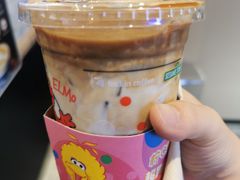 -瑞幸咖啡(第五大道高发西岸花园店)