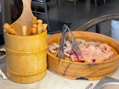 -尚尚仙·酸汤猪手·猪肚鸡火锅(华联万柳购物中心店)