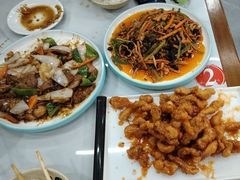 -一口猪海鲜浑锅·东北家常菜