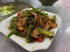 小炒肉-巴蜀飘香川菜馆(无锡大饭东湖滨路酒吧街店)