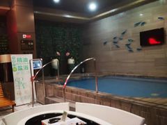 -珠海棕泉水疗酒店(拱北口岸高铁站店)
