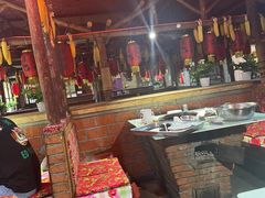 -鱼窝棚柴火铁锅炖(富山屯店)