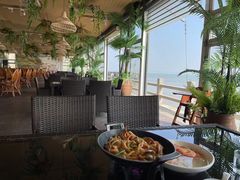 -鹰龙海畔度假酒店(咸祥店)