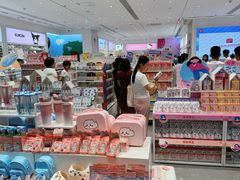 -名创优品(山东青岛华润万象城店)