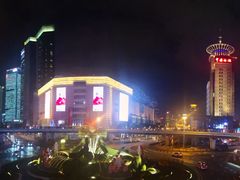 -陆家嘴空中步行连廊