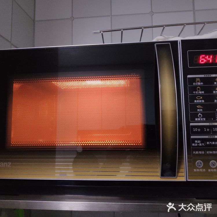 没有烤箱，灵机一动，想想用微波炉烤蛋挞，说试就试