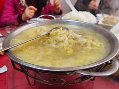 酸菜炖白肉-东北酱骨头馆(蓁巷店)