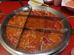 九宫格老火锅-山城辣妹子(定福庄店)