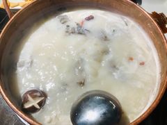 -三人行骨头王火锅(长寿店)