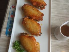 -必胜客(证大大拇指店)