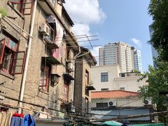 -全家便利店(愚园路六店)