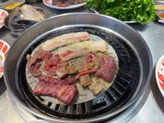 -哈哈碳都·牛肋条无限自助烤肉(台江万达店)