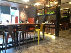 -童年小筑餐厅(申花路店)