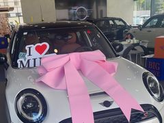 -上海宝诚中环BMW·MINI4S店