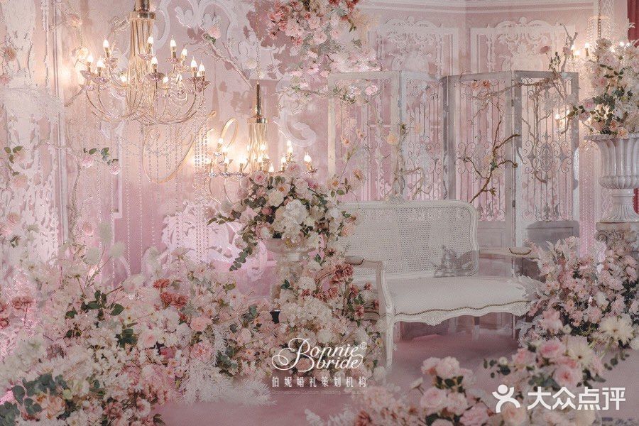 春季必选🌸樱花浪漫的欧式古堡，粉色纯洁梦幻婚礼