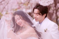 -雪中彩影婚纱摄影·微光艺术中心