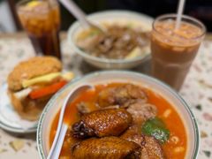 番茄浓汤鸡翅猪扒米线-华嫂冰室(尖沙咀店)