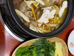 -菌之家·专业纯野生菌火锅·特色炒菌