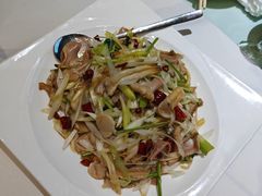 -小红鲸·海鲜餐厅(轸大路店)