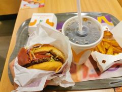 -麦当劳(东岳大道店)