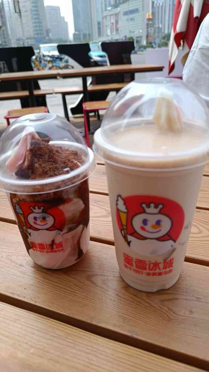 蜜雪冰城(小白楼店)-"因为蜜雪冰城也出了app嘛 就迫不及待的.