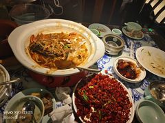 -卢大鲜鱼头捞饭(美利广场店)