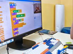 -百变天才机器人编程中心·信奥·VEX竞赛·无人机(金田广场店)