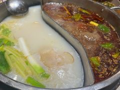 -肖肖酸萝卜鱼火锅(总店)