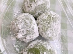 -顶东面包花园·生日蛋糕(世博店)