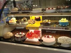 面包甜点陈列柜-DQ·蛋糕·冰淇淋(虹口龙之梦店)