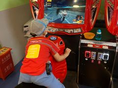 -爱玩嘉年华(龙湖源著天街店)