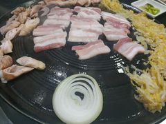 烤猪五花肉-海花锅盖烧烤店(怡馨家园店)