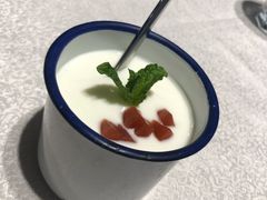 自制暖心鲜果酸奶-让我们见个面(祥云小镇店)