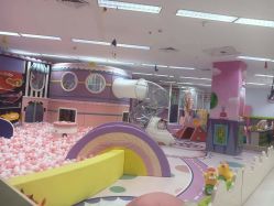-孩子王童乐园(常德万达店)